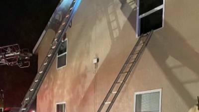 4 families displaced after fire rips through Orlando apartment complex - clickorlando.com - county Orange
