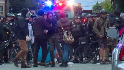 Jenny Durkan - Police move in as Seattle mayor issues emergency order to disperse protesters from CHOP area - fox29.com - city Seattle - county Park - county Anderson