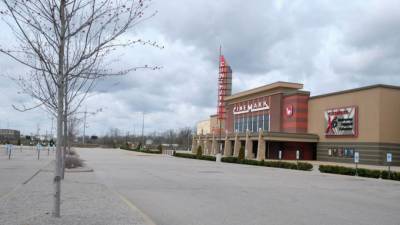 Mark Zoradi - Cinemark pushes ahead with phased reopening of movie theaters amid worsening COVID-19 pandemic - fox29.com - county Dallas