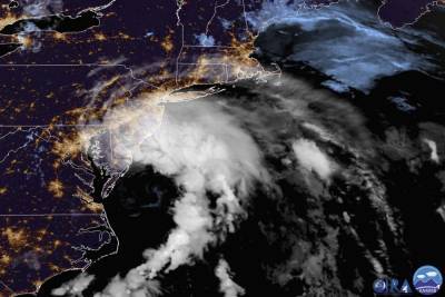 Record-breaking Tropical Storm Fay moves toward mid-Atlantic, New England - clickorlando.com