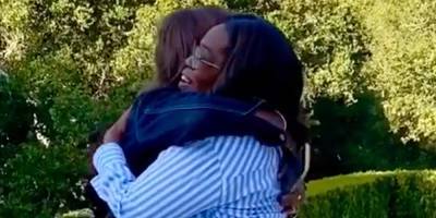 Oprah Winfrey - Gayle King - Oprah Winfrey & Gayle King Reunite After Testing Negative for Coronavirus - justjared.com - county Santa Barbara