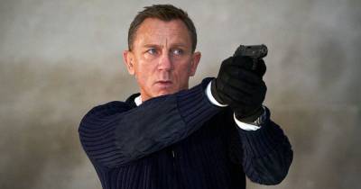 Daniel Craig - James Bond flick No Time To Die 'faces second delay over rising US Covid cases' - mirror.co.uk - Usa - city Tinseltown