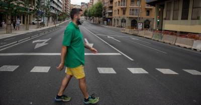 Spain locks down town of 140,000 due to fresh coronavirus outbreak fears - mirror.co.uk - Spain