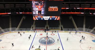 Connor Macdavid - Edmonton Oilers - Colby Cave - Edmonton Oilers honour Colby Cave prior to first practice returning to play - globalnews.ca