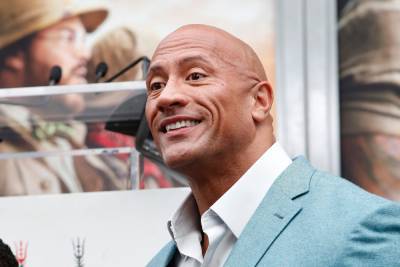 Dwayne Johnson Gifts 700,000 Water Bottles To COVID-19 Front Line Workers: It ‘Is Our Small Way Of Saying Thank You’ - etcanada.com