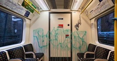 London Underground - Banksy makes rare appearance to create latest coronavirus artwork on the London Underground - mirror.co.uk