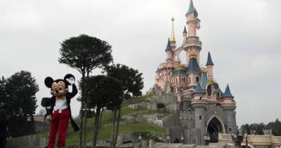 Disneyland Paris, Eiffel Tower partially reopen to the public - globalnews.ca - France - state Florida