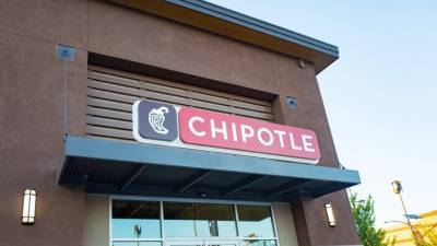 Chipotle to hire 10,000 employees - fox29.com - state California - county Newport - Mexico