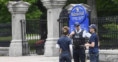 Justin Trudeau - Royal Canadian - Julie Payette - Rideau Hall incident sparked after ‘armed man’ accessed grounds: police - globalnews.ca - county Hall