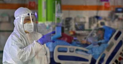 Doctor 'catches coronavirus again' after beating it months ago and testing negative - mirror.co.uk - Israel - city Tel Aviv