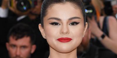 Selena Gomez - Selena Gomez's Rare Beauty to Raise $100 Million for Mental Health Initiatives - harpersbazaar.com