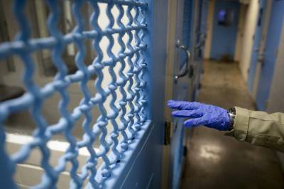 Jerry Deming - ‘It was just a matter of time:’ Mayor confirms COVID-19 outbreak at Orange County Jail - clickorlando.com - state Florida - county Orange - city Deming