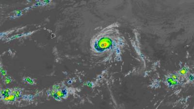 Hurricane Douglas bears down on Hawaii as pandemic flares - fox29.com - Usa - state Hawaii - city Honolulu