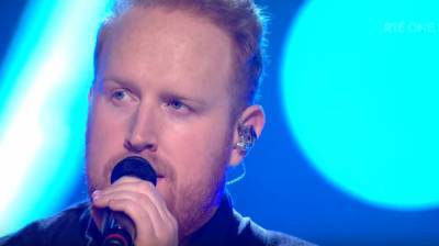 Gavin James - Famous musicians step onto empty stages for fundraiser - rte.ie - Ireland - Cyprus