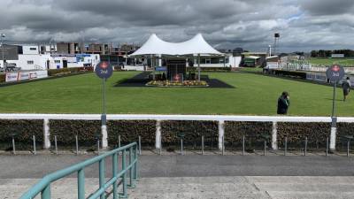 No fans and no bookies as 'strange' Galway Races begin - rte.ie - Ireland