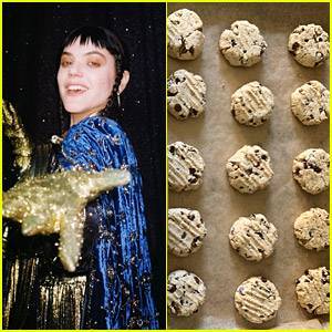 Soko Reveals Healthy 'Chocolate Chip Cookies' Recipe - justjared.com - France