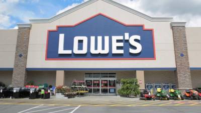 Lowe's shelling out $100M in coronavirus bonuses to hourly workers - fox29.com