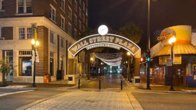 Ron Desantis - Streets of downtown Orlando empty as Fourth of July weekend begins - clickorlando.com - city Downtown