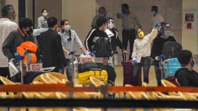 Vinod Nair - Covid-19: Over 300 Indians stranded in Qatar return home in 2 chartered flights - livemint.com - India - county Centre - city Mumbai - Qatar - region Vidarbha