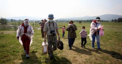 Russia digs trench around Siberian village after dozens of residents contract coronavirus - globalnews.ca - Russia