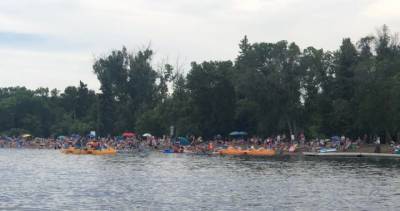 Physical distancing fail: Pike Lake packed with people over weekend - globalnews.ca - province Saskatchewan