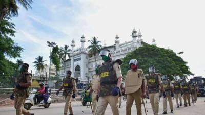 27 Bengaluru cops test positive for COVID-19 in ten days - livemint.com