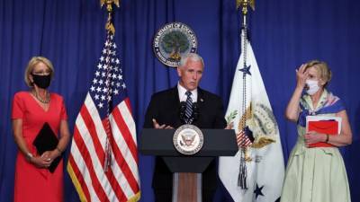 Mike Pence - White House urges health care workers to reuse PPE amid growing shortages as COVID-19 pandemic worsens - fox29.com - Usa - state Florida - Washington - state Arizona - state Texas