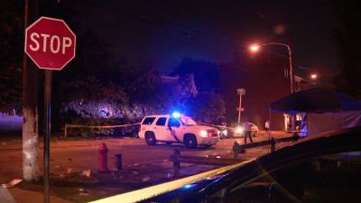 Police: 1 dead, 3 injured in Brewerytown quadruple shooting - fox29.com - city Brewerytown