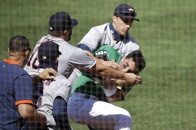 Mike Fiers - Ramon Laureano - Alex Cintron - Astros, Athletics clear benches as rivals' tempers flare - clickorlando.com - city Houston