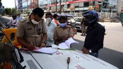 Gautam Buddh-Nagar - Noida: Challans to 1,800 vehicles for flouting Covid-19 curbs - livemint.com - India