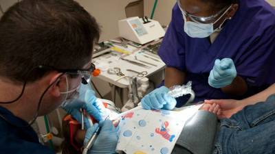 WHO: Avoid dental cleanings and other routine visits to the dentist for now - fox29.com - New York - state Alaska