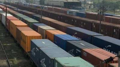 COVID-19: Rlys’ refund exceeds earning from passengers in Q1, but freight holds - livemint.com - city New Delhi