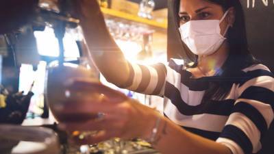 Vintners 'not optimistic' pubs will reopen at end of Aug - rte.ie - Ireland