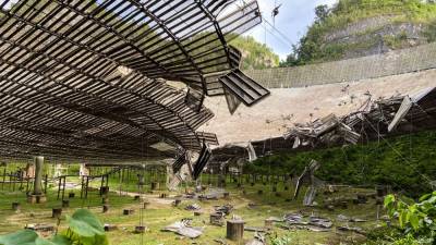 Arecibo radio telescope goes dark after snapped cable shreds dish - sciencemag.org - state Florida - Puerto Rico