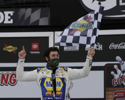 Denny Hamlin - Chase Elliott - Road king: Elliott wins at Daytona for 3rd straight roadie - clickorlando.com - Charlotte