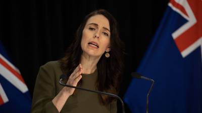 Jacinda Ardern - New Zealand PM delays election after virus return - rte.ie - New Zealand