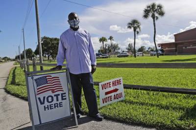 Desmond Meade - Coronavirus, fees hinder drive to register Florida felons to vote - clickorlando.com - state Florida - county Lauderdale - city Fort Lauderdale, state Florida