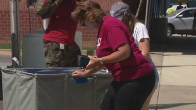 Temple University students move in and face the new COVID-19 normal - fox29.com
