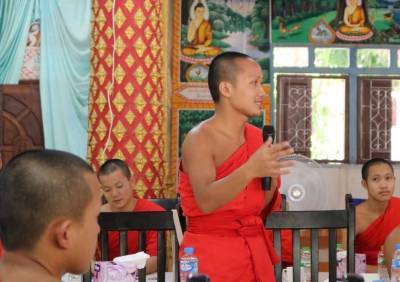 Engaging with monks to understand how they plan to implement COVID-19 preventive measures - who.int - Laos - city Vientiane