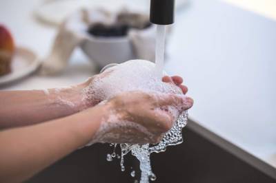 Coronavirus: Daytona Beach teacher fundraises to bring handwashing sinks to school’s portables - clickorlando.com