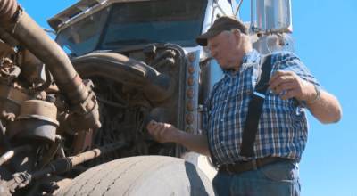 Alberta farmers fighting thousands of dollars in heavy load tickets - globalnews.ca