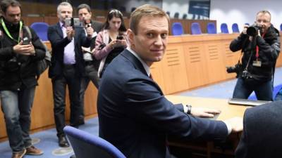 Vladimir Putin - Alexei Navalny - Russia opposition candidate in coma after alleged poisoning - fox29.com - New York - Russia - city Moscow