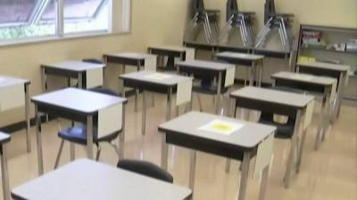 Ron Desantis - DAY 3: Florida’s largest teachers’ union fights to keep schools closed - clickorlando.com - state Florida