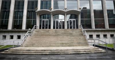 Manchester Crown Court to remain shut for early part of next week as judges and court staff await results of coronavirus tests - manchestereveningnews.co.uk - city Manchester