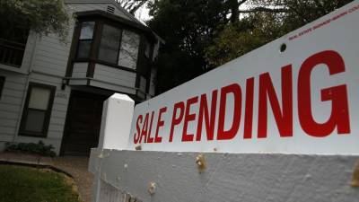 Silver Spring - Heavy buyer demand and low rates send US home sales surging amid COVID-19 pandemic - fox29.com - Usa