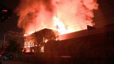 Fire under control after 6-alarm blaze rips through Nicetown-Tioga warehouse - fox29.com
