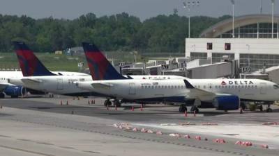 Delta to furlough nearly 2,000 pilots this fall - clickorlando.com