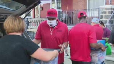 Woman starts toy donation for children in neighborhood of Zamar Jones - fox29.com