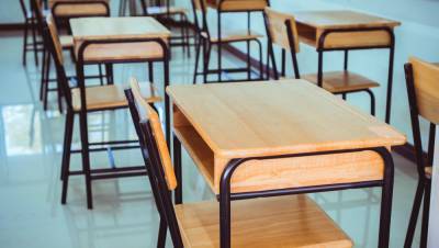 Covid: 1 in 3 parents concerned over school environment - rte.ie - Ireland