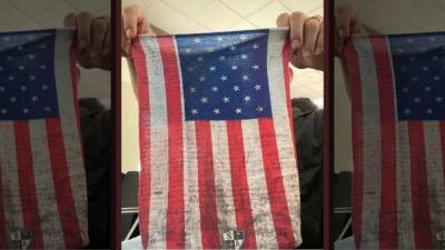 Air marshal says he was asked to remove his American flag face covering - fox29.com - Usa - city Atlanta - Jackson